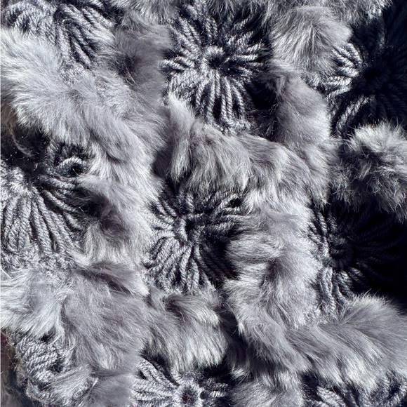 Gray Rabbit Fur Vest - Picture 2 of 3